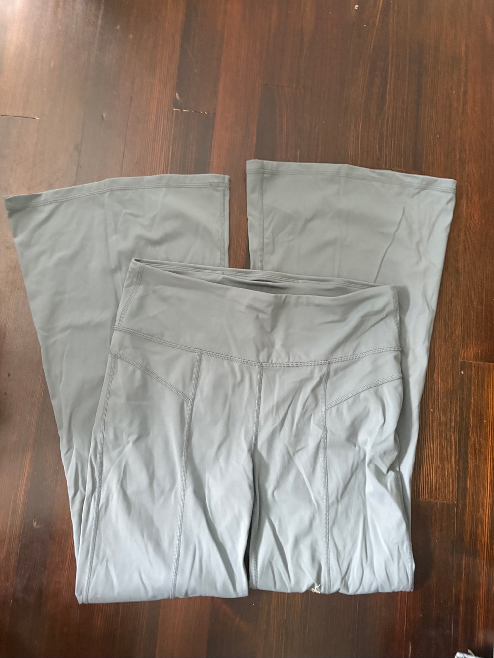 JoyLab High-Rise Flare Leggings — Light Gray